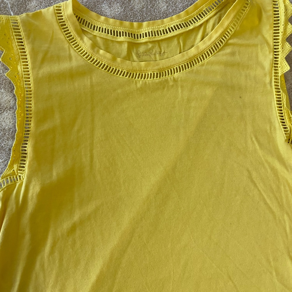 Gently loved. Lilly tank.